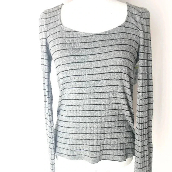 PST gray striped top XL - Picture 4 of 7